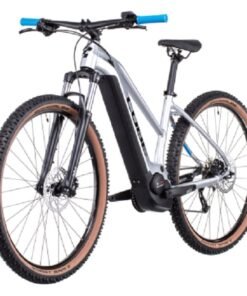 VTT Électrique Semi-Rigide Cube Reaction Hybrid Performance 500 Trapeze Shimano Alivio 9V 500 Wh 29'' Argent Polar 2022