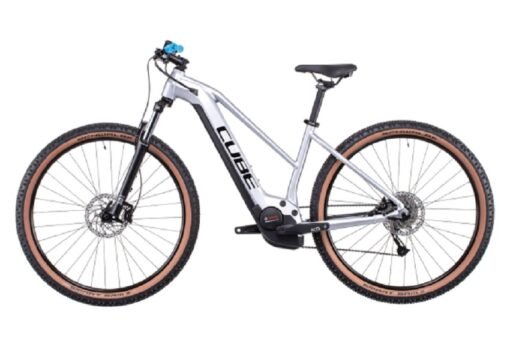 VTT Électrique Semi-Rigide Cube Reaction Hybrid Performance 500 Trapeze Shimano Alivio 9V 500 Wh 29'' Argent Polar 2022 – Image 3