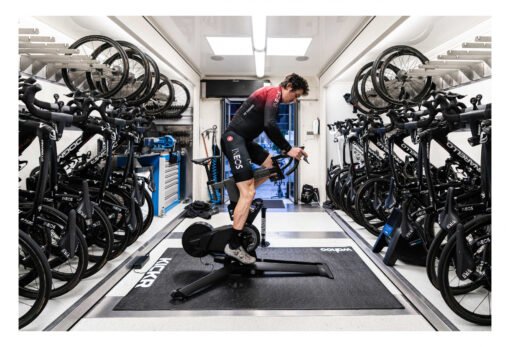 VÉLO D'INTÉRIEUR WAHOO FITNESS KICKR BIKE – Image 2