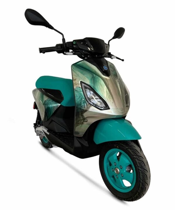 Scooter Electrique PIAGGIO 1 vert